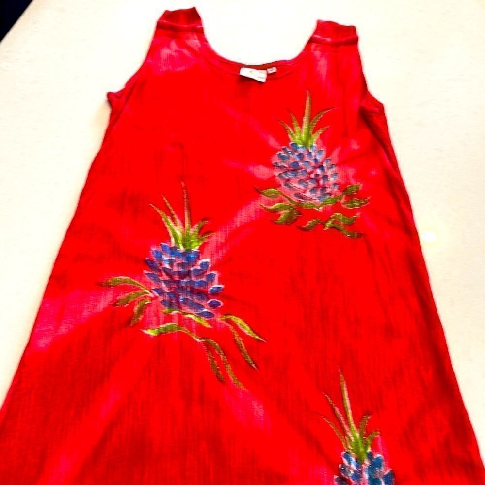 Pineapple moon 100 percent rayon vintage dress super cute pit pit 17 inches.